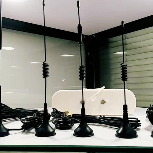 3dbi 4G 3G GSM GPRS outdoor waterproof ip67 roof screw mount antenna with sma male connector