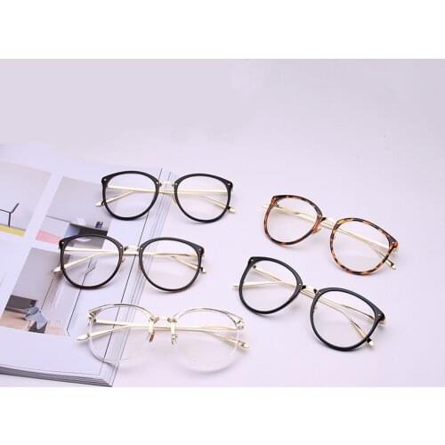 Bentain Women's Glasses And Cases