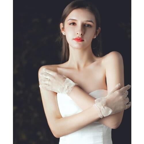 Elegant Bridal Short Wrist Gloves Breathable Tulle Gold Mesh Bow Finger Gloves for Wedding Travel Studio Photo Daily Life WG012