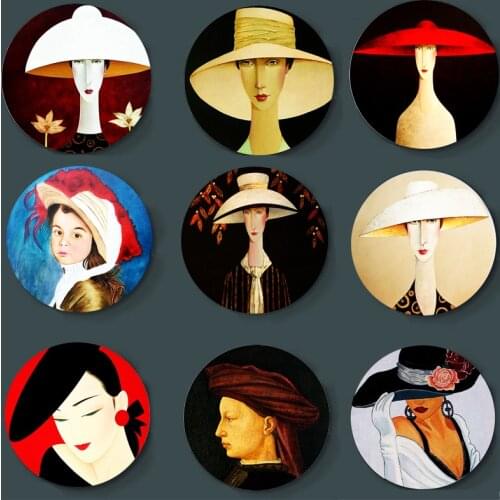 New Style Wall Plate Danny McBride Paintings Decorative Plate Round Ceramic Display Art Plate Creative Home Hotel Handcrafts