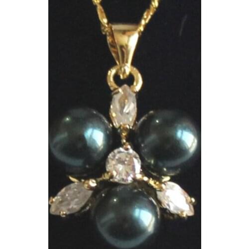 Womens fashion gold plated micro inlaid white zircon + Black Shell Pearl Pendant Necklace