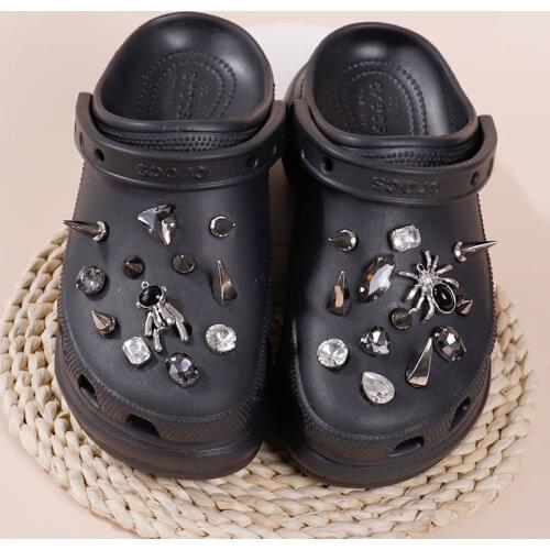 Luxury Croc Charms Punk Charms for Crocs DIY Cool Fashion Shoe Charms Rivets Rhinestone Bundle Shoe Accessories for Croc JIBZ