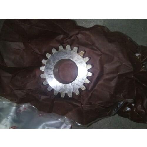 Planet gear (20teeth) for front drive axle for YTO DFH 1304 tractor, part number: 1.32.415B/885103870