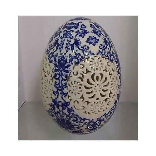 Exquisite Chinese blue and white porcelain Egg shape Openwork ornament