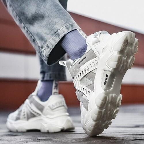 Factory direct sales of new blade running shoes mesh breathable sports shoes mens trend casual shoes special shock absorption