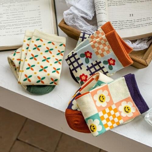Cozy Breathable Womens Combed Cotton Socks Sunflower Smiley French Style Sweet Cute Socks Rhombus Lattice Geometry Pattern Socks