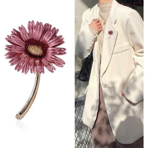 Metal Small Daisy Fashion Brooch Bag Clothes Lapel Pin Flower Brooch Jean Shirt Bag Jewelry Gift Enamel Pin Brooches For Women
