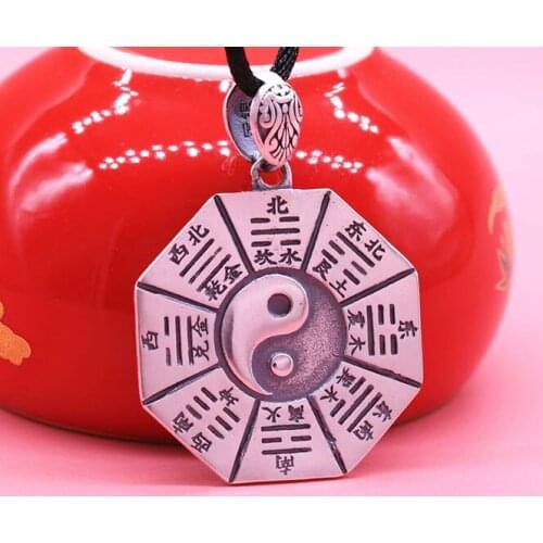 Tai Chi Eight Diagrams pendant men and women retro Tai silver necklace pendant to protect safe Taoist Amulet Pendant