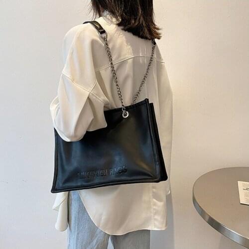 Solid color chain large capacity tote bag Literary and art simple shoulder bags Student small fresh and simple casual handbag