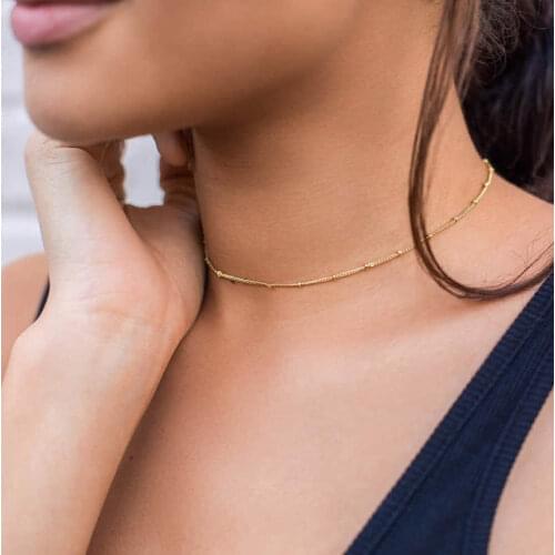 Hengxinyuan Chokers On The Neck