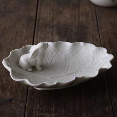 Dinner Plate Storage Dish Ceramic Creamy White Embossed Three-Dimensional Cute Bunny Dishes Decoration High Temperature