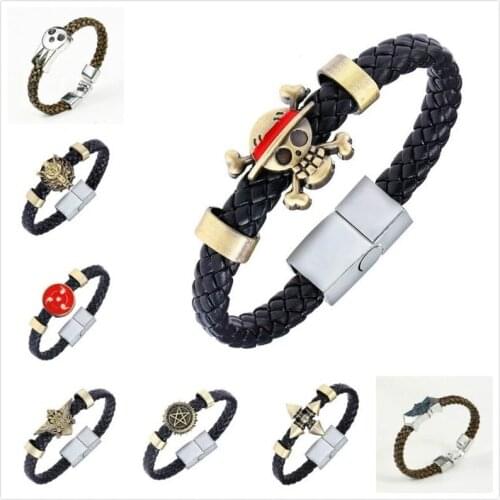 5 pcs/lot Hot Anime Cartoon One Piece Attack on Titan Bracelet Straw Hat Skeleton Logo Knit Leather Bracelet Cosplay Bangle Gift