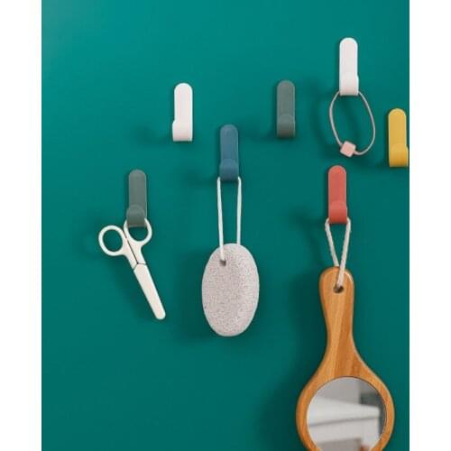 4Pcs/Set Cute Room Decor Hooks Bathroom Accessories Key Holder Hangers Organization Shelf Organizer Home Door Back Coat Hooks