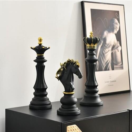 1Pcs Creative Chess Retro home decoration Resin International Chess Figurines Home Ornaments Chess Board Games Accessories