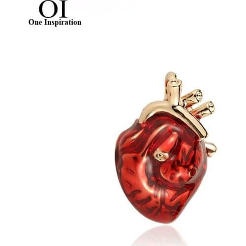 OI Red Enamel Vivid Heart Brooches Women Sweater Pendant Hospital Clinic Professional Uniform Doctor Brooch Badge Pins