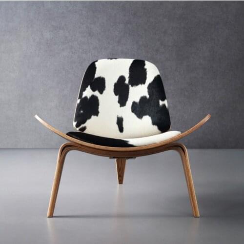Wooden Pony leather upholstered shell shape lounge luxury chair for living room