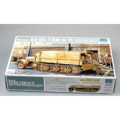 Trumpeter 1/35 01507 Sd.Kfz.7 KM m11 Late Version