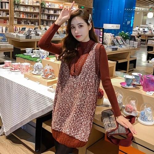 Autumn and Winter Womens Suit Half-high Collar Knit Bottoming Shirt + Bright Silk Pullover V-neck Vest Female Sweater