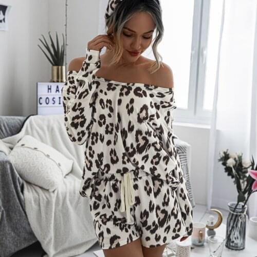 2021 Fashion Leopard Print 2 Piece Sport Set for Women Short Sleeve Top Shirt Loose and Biker Shorts Casual Women Set Summer