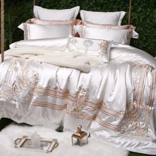White Luxury Embroidery 100S Egyptian cotton Wedding Bedding sets Queen King Royal Duvet cover Bed sheet set Pillowcase 4/6pcs