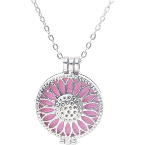 Sunflower Aromatherapy Diffuser Necklace Locket Pendant Exquisite Perfume Essential Oil Aroma Box Necklace Retro Fashion Jewelry