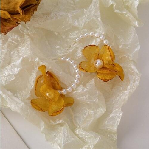 2021 New Korean Yellow Flower Simulated Pearl C Dangle Earrings For Women Fashion Jewelry Beach Holiday Pendientes Brincos