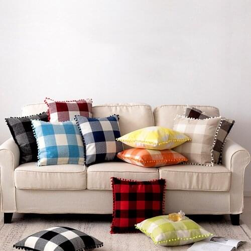 1PCS New home hug pillowcase fashion plaid cushion cover ball tassel cotton linen hug pillowcase ins hug pillowcase spot