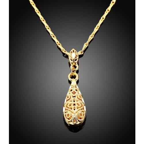 High Quality and New Fashion Water Drop Shape Stamped Pattern Pendant Chain Gold & Rose Gold & White Gold Charm Women Necklace