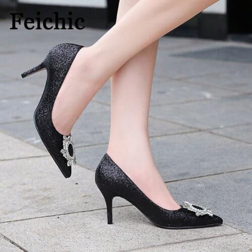 Cechy Daisy Pumps