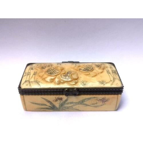 YIZHU CULTUER ART Collection Ancient China Tibet ox Bone Hand Carved Lovely Turtle Jewelry box Family Decoration