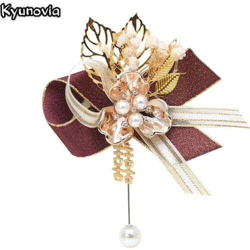 Kyunovia Groom Boutonniere Bristle Corsage Bride Boutoniers Shell Pearl Wrist Flowers Wedding Corsage Pin Ceremony Brooch BY67