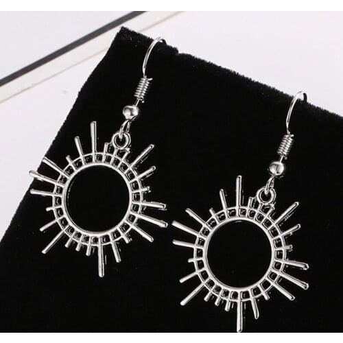Trendy Sun Shape Drop Earrings Antique Bronze Gear Pendants Earrings For Women Ethnic Long Alloy Gear Drop Earring Jewelry