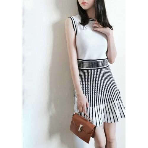 Sleeveless Stripped Skater Mini Kintted Dress Size 0-4 UK Collections Autumn New