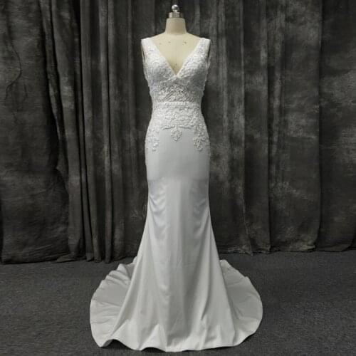 Mermaid Wedding Gowns 2020 V Neck Sleeveless Beaded Lace Appliques Zipper up New Arrival Bridal Gown