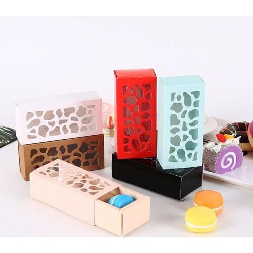 200Pcs/Lot Macarons Box Hollow Out Design Baking Accessories Nice Gift Cookie Package Case Paper Food Grade Wedding Party Decor