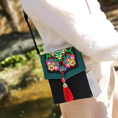 Three-layer embroidered small shoulder bag canvas messenger bag Chinese elements small tassel vertical square envelope bag