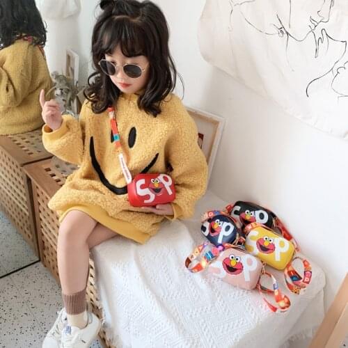 2020 New Mini Children Shoulder Messenger Bags Fashion Wild Personality Doodle Mini Boys Girls Coin Purse Key Pouch Portable Bag