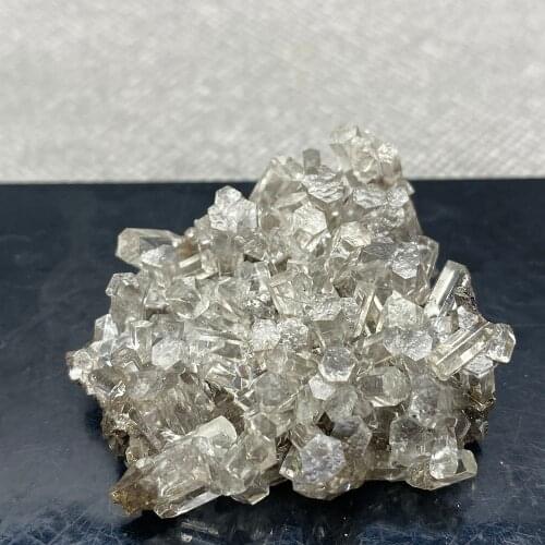 Natural transparent columnar calcite is rare and extinct in China