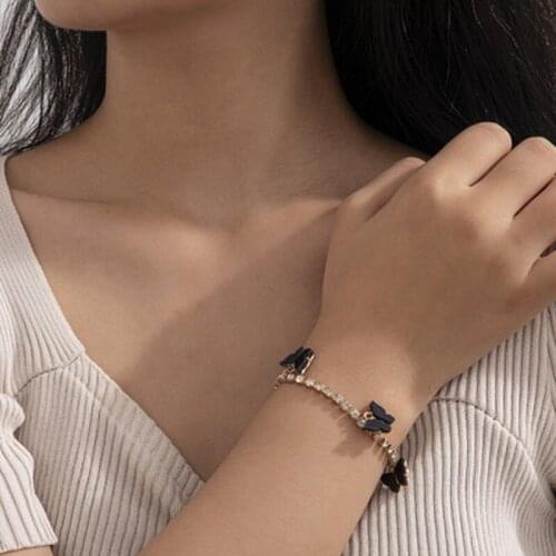 Charm Bracelet Sweet Cute Butterfly Bracelets for Women Gold Shiny Crystal Chain Bracelet Fashion Wedding Jewelry Gift