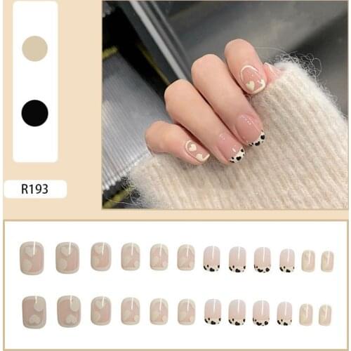 24pcs Nail Patch with Love Heart Leopard Print Glue Type Fashion Manicure False Wearable Short Nails Gifts for Girl