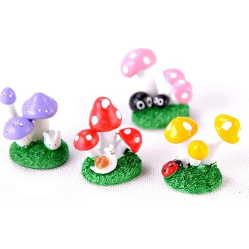 4PCS Kawaii Mushroom Resin Figurines Decorative Miniatures Micro Landscape Doll House Bonsai DIY Ornaments