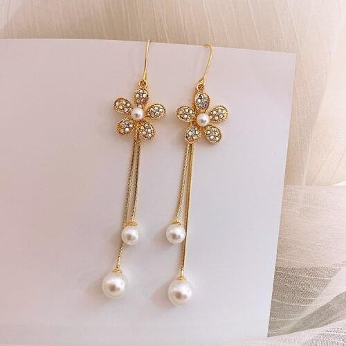 Sweet Girl Jewelry Earrings Sale Korean Temperament Net Red Long Petal Tassel Pearl Earrings Womens Wholesale Pearl Earrings