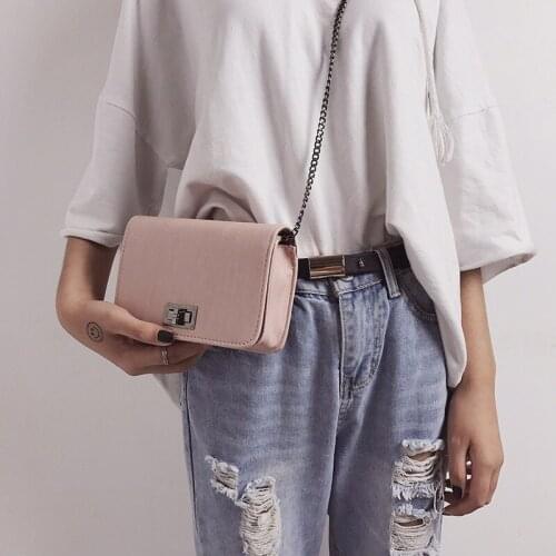 2020 New Woman Chain Square Sling Bag Vintage Simple Solid Color Messenger Mini Messenger Shoulder Bag Buckle Mobile Phone Bag