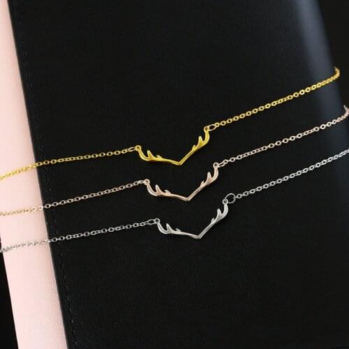 Elegant Antler Deer Horn Pendant Necklace Moose Jewelry For Women Animal Fashion Necklace Christmas Gift