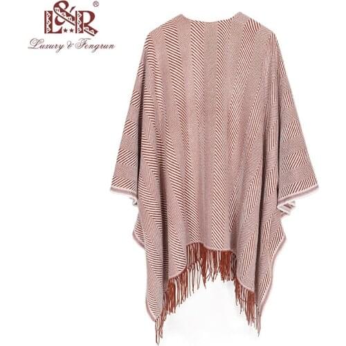 Winter Women Poncho Knitting Cape Elegant Herringbone Striped Shawl and Wrap Wrarm Overcoat Casual Ladies Cashmere Ponchos Scarf