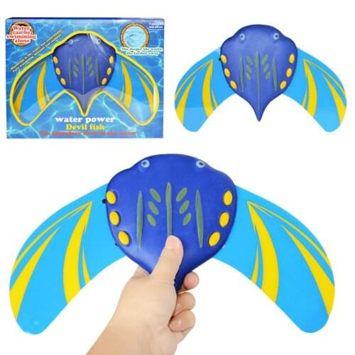 Creative Childrens Water Power Devil Fish Playing In Summer Swimming Pool Bathing Beach Swimming Fish Animals Toys