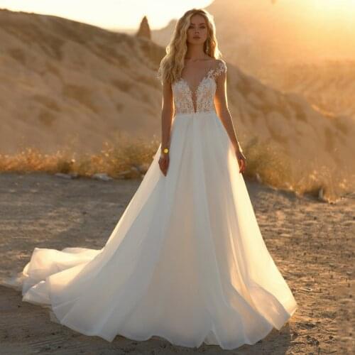 Eightree 2021 V-neck Wedding Dresses Cap Sleeve Beading Applique A Line Tulle Boho Bridal Gowns Long Train Princess Wedding Gown