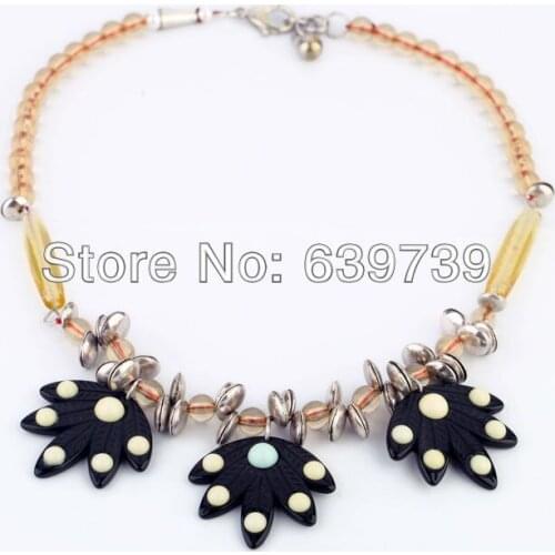 Canada Classic Black Cartoon Resin Twilight Necklaces