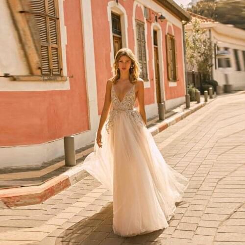 Vestido de noiva 2020 Romantic V-neck Beading Appliques Backless Boho Wedding Dress kleider Tulle Wedding Gown