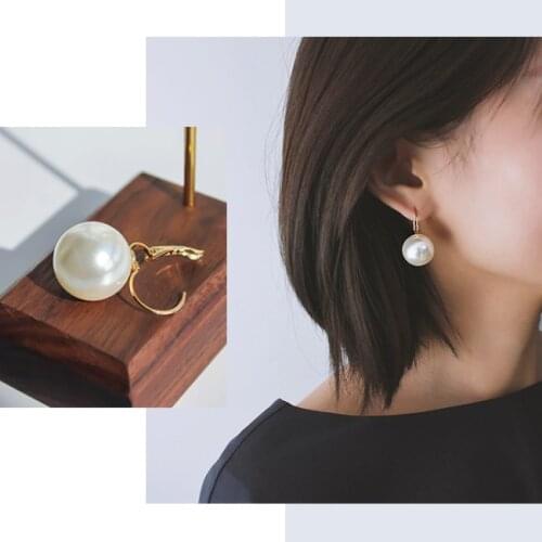 Fashion Classics Pearl earrings for Women Ins Hot fashion Earring Jewelry for office lady